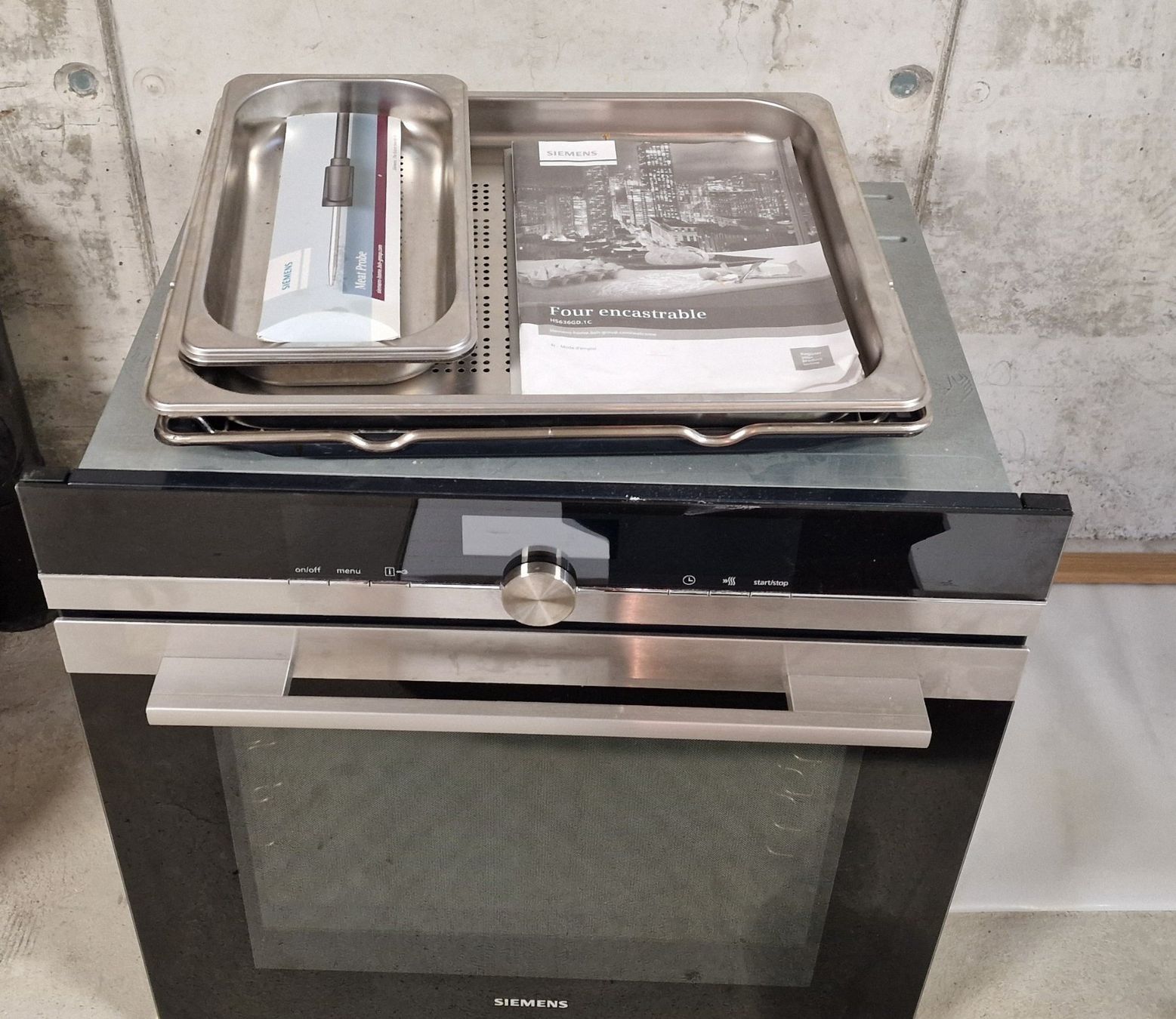 Siemens Altri mobili d'antiquariato: Four Siemens HS636GDS1 – Usato da Merzligen venduto da Sableo