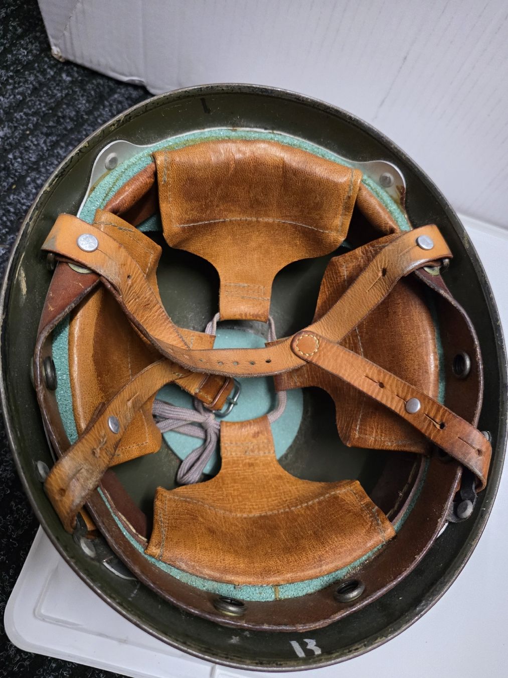 Uniformi & Effetti personali: Helm Schweizer Armee Militär Polizei – Usato da Dorf venduto da Echo_Elements 2