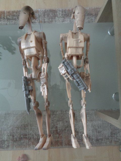 Hasbro Giocattoli: Star Wars Hasbro Battle Droids – Usato da sargans venduto da Angamar