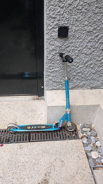 Chilli Kickboard: Kickroller Micro blau gebraucht Zustand gut – Gebraucht aus Zürich von Zause2006