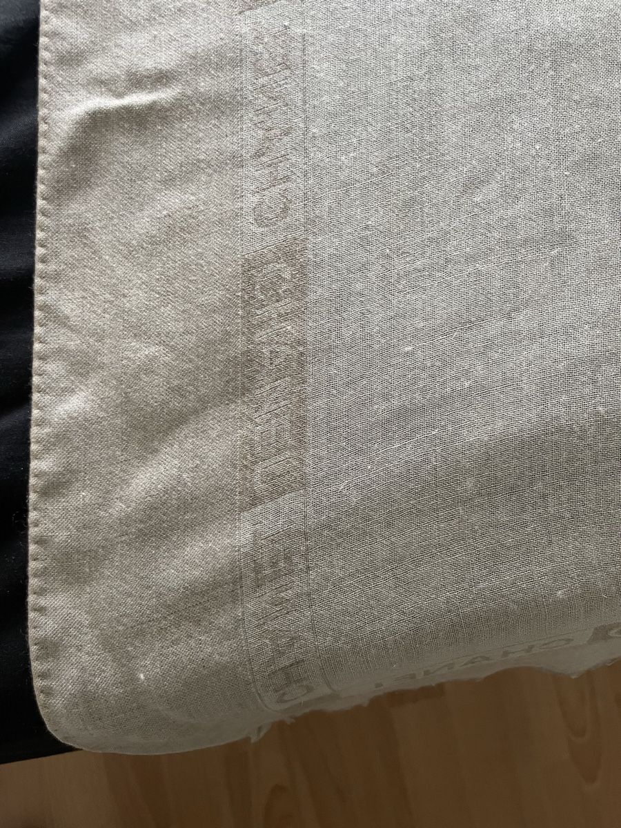 Foulards, Tücher & Schals: châle Chanel beige cachemire et soie – Neu (gemäss Beschreibung) aus Neuchatel von mar_9blm 1