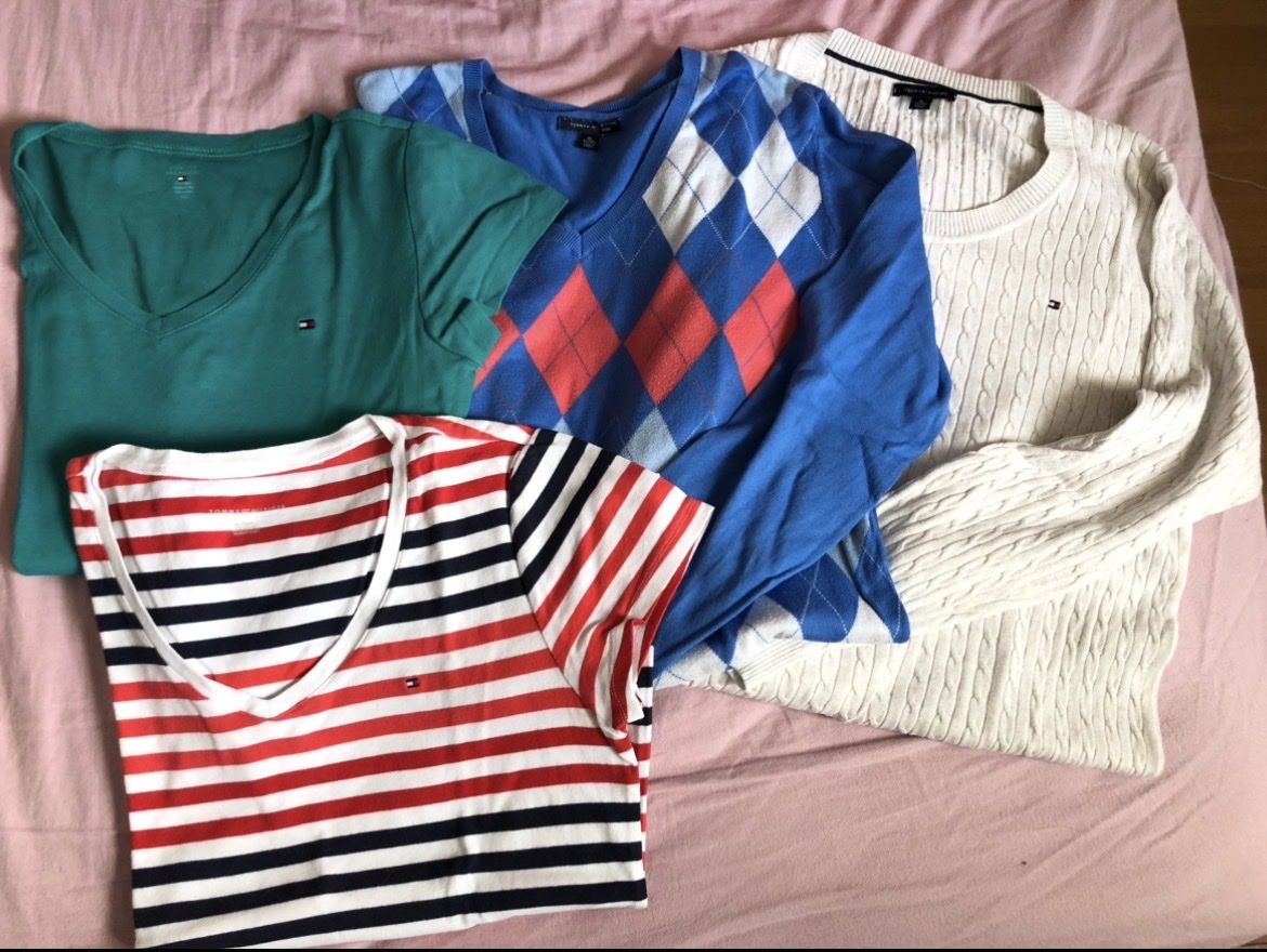 Tommy Hilfiger Kleiderpakete: Kleiderpaket Tommy Hilfiger T-Shirt Pullover Kleider Pulli – Gebraucht aus Frauenfeld von Babytimmy