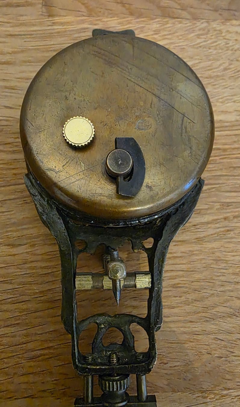 Junghans Orologi da terra & Orologi da parete: Elefant mit Uhr – Usato da Zürich venduto da pf3 4