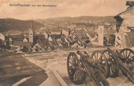 Schaffhausen SH Von der Munotzinne Panoramablick mit Kanonen