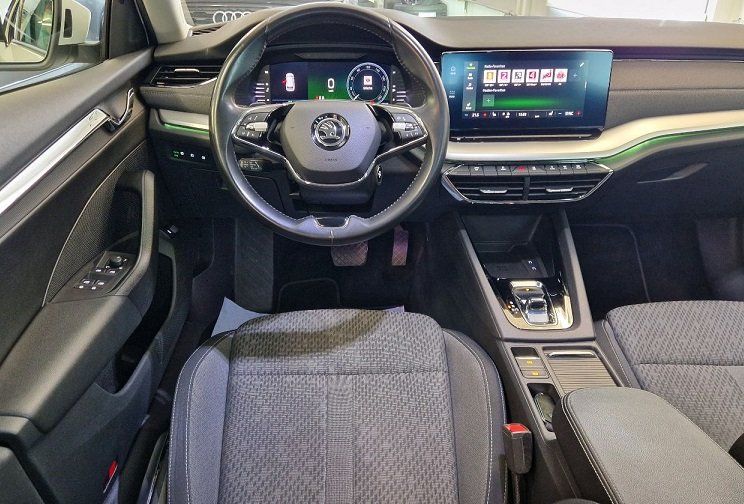 Skoda Automobili: SKODA Octavia Combi 2.0 TDI DSG Style – Usato da Schenkon venduto da S-Mobile 6