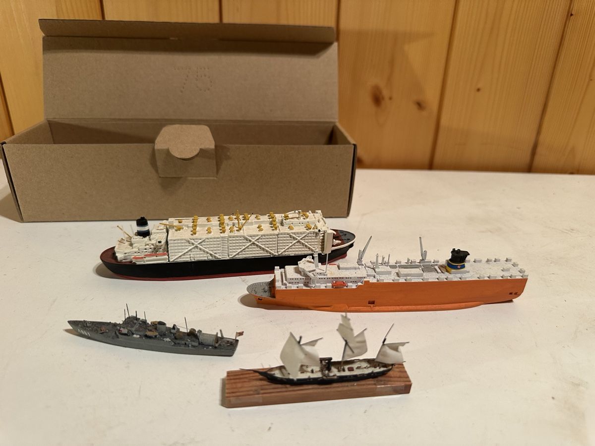 Kit di modellismo & Modellini statici: 4 stk model Schiffen – Usato da Dietikon venduto da moradi24