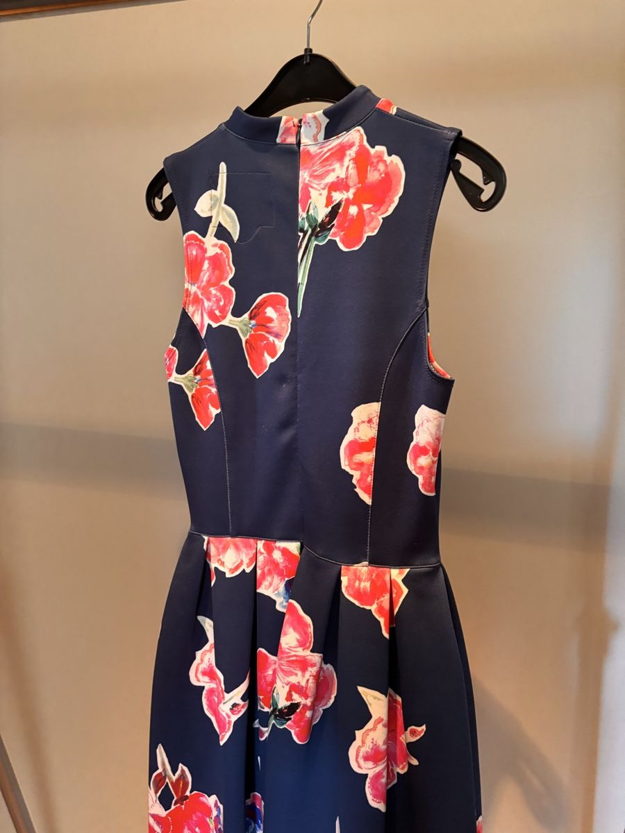 Superdry Vestiti: Kleid von Superdry – Usato da Zürich venduto da ConnieS01 3