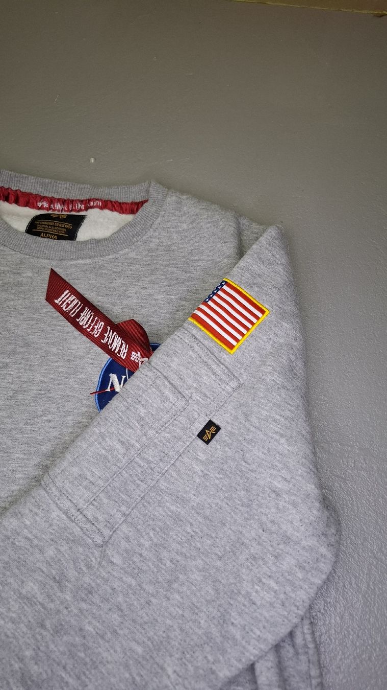 Alpha Industries Maglioni & Felpe: Pull Alpha Industries NASA gris chiné, taille L, parfait! – Nuovo (secondo la descrizione) da Le Landeron venduto da rue_k9kg 3