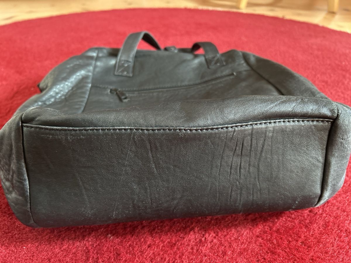 Nile Zaini: NILE Leder Handtasche/Rucksack! – Usato da Münchenstein venduto da sab_d8sk 3