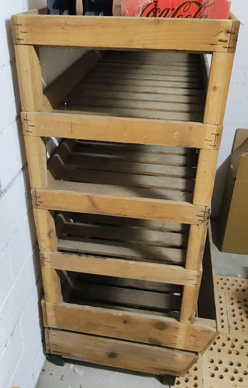 Scaffali: Hurde - Holzhurde - zerlegbar - mit Einzelelementen – Usato da Bassersdorf venduto da Stingray66 2