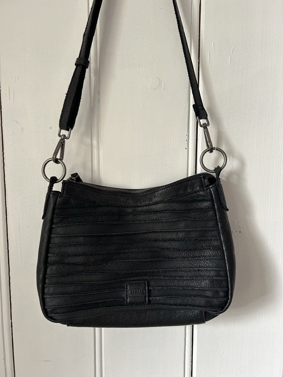 FredsBruder Borse da donna: Fredsbruder Tasche schwarz – Nuovo (secondo la descrizione) da Niederwil SO venduto da Hummeln_im_Hintern
