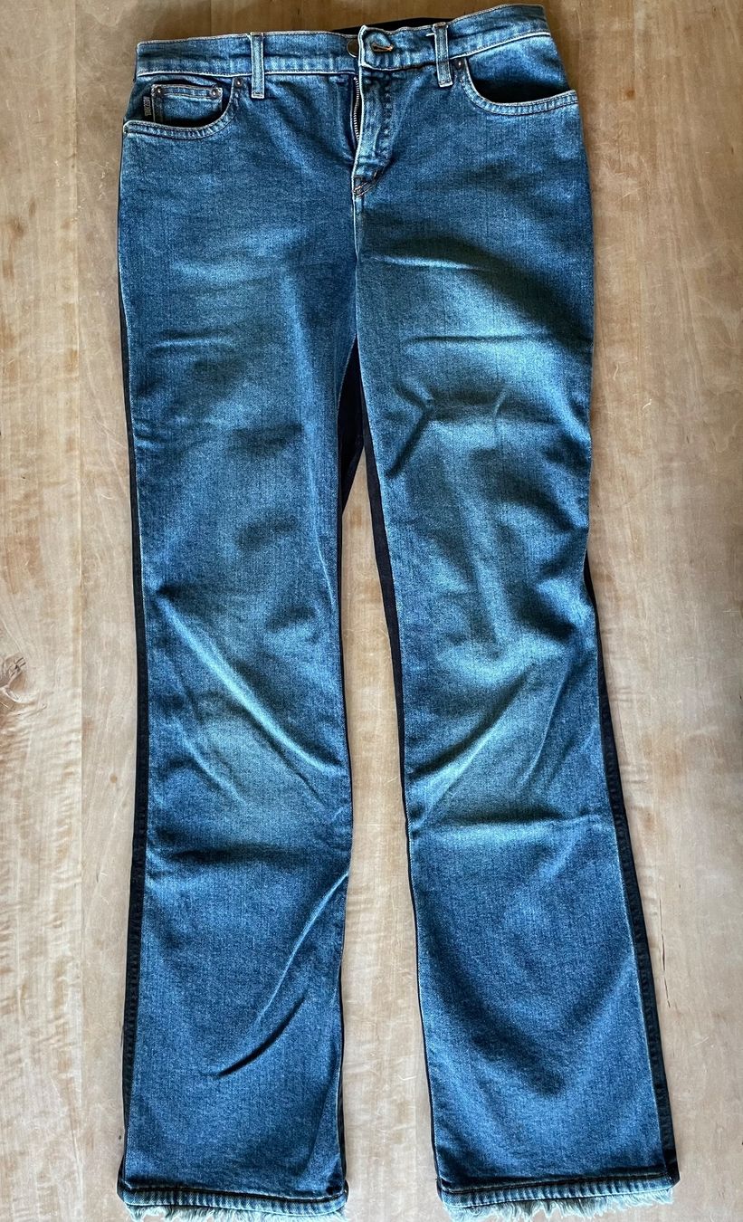 Moschino Jeans: Originelle, elegante Jeans von Moschino – Usato da Rütihof venduto da solombra 1