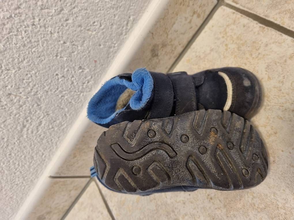 Chaussures garçon: Winterschuhe Superfit Grösse 23 – D'occasion à Horw par arco35 1
