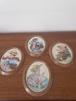 Lot de 4 Pendentifs Vintage Potiches Femmes Saisons 1989 RMH