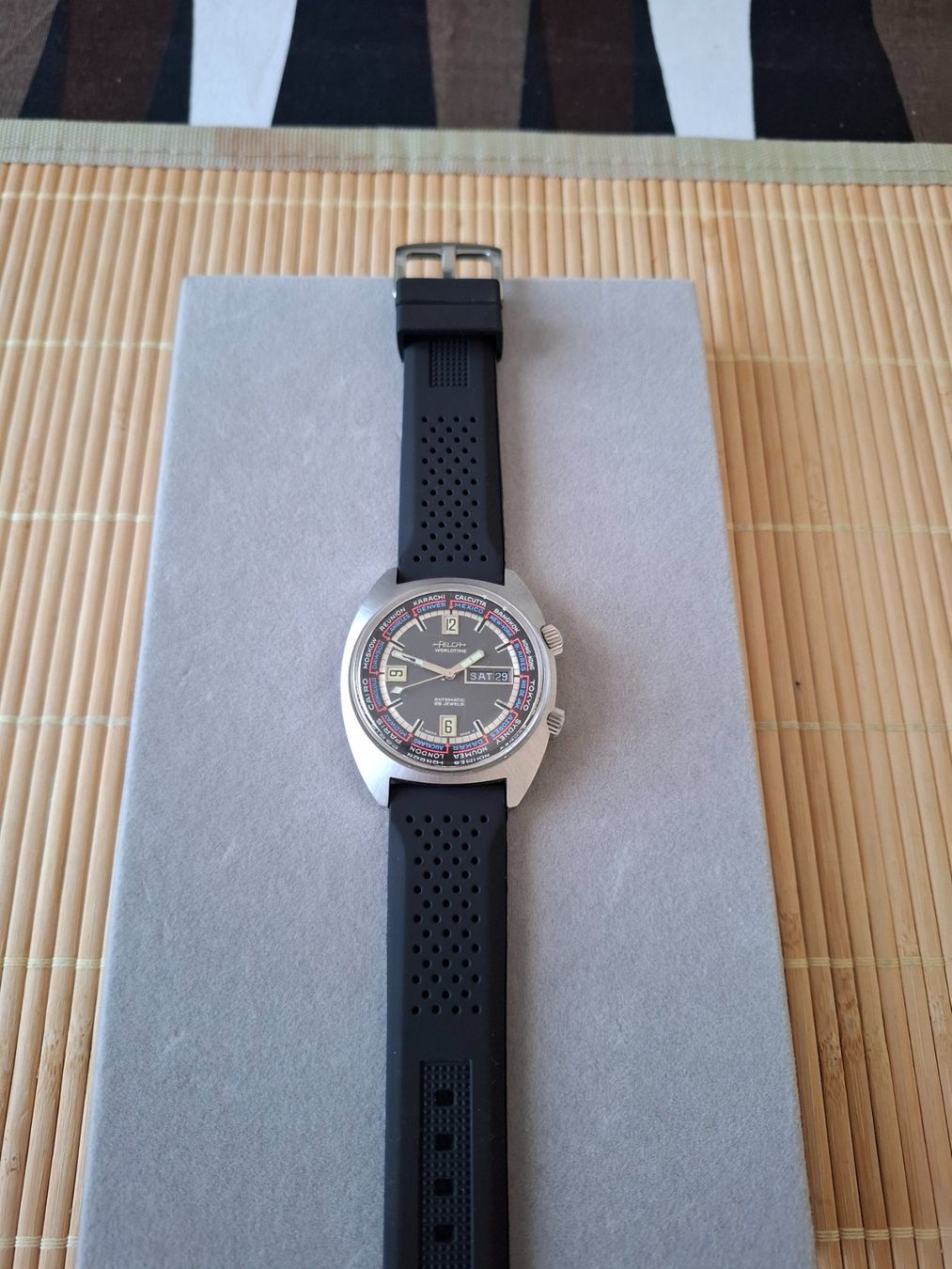 Uhren: Felca Worldtime – Gebraucht aus Le Locle von Lapidary.Duc 2