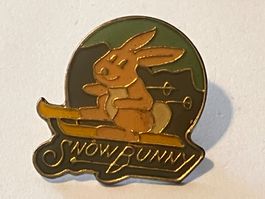 1 Pin Snow Bunny Wintersport
