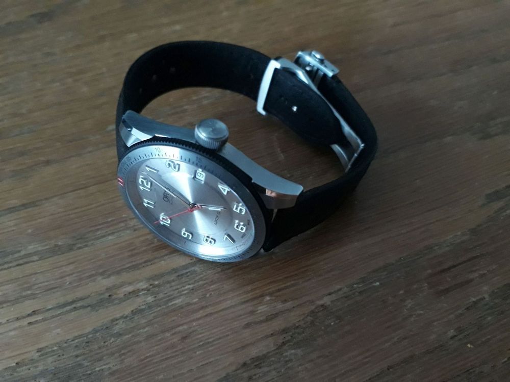 Oris artix gt date 37mm hotsell