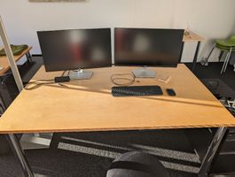 toller Schreibtisch