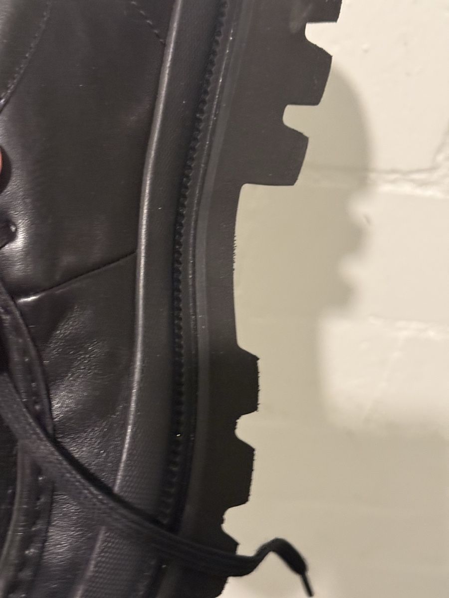 Clarks Scarpe da uomo: Schwarze Clarks Herrenschuhe - Größe 41 – Usato da Ostermundigen venduto da wal_2qf6 3