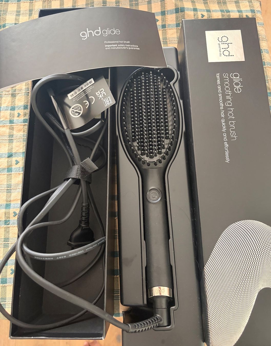 Autres articles pour la maison: ghd glide smoothing hot brush Neu – Neuf avec emballage d'origine à Hedingen par muse10 1