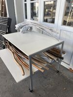 Tisch auf Rollen Basteltisch Werkbank Verkaufsregal Austellu