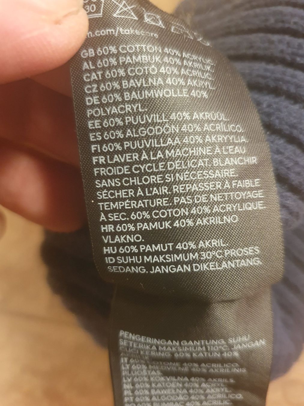 Hüte, Mützen & Caps: H & M Mütze schwarz Grösse 62/68 – Gebraucht aus Zürich von loosebone 2