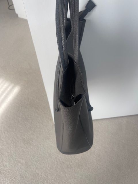 Borse da donna: Tasche italienische Mode grau/schlamm – Usato da Aesch ZH venduto da niro007 4