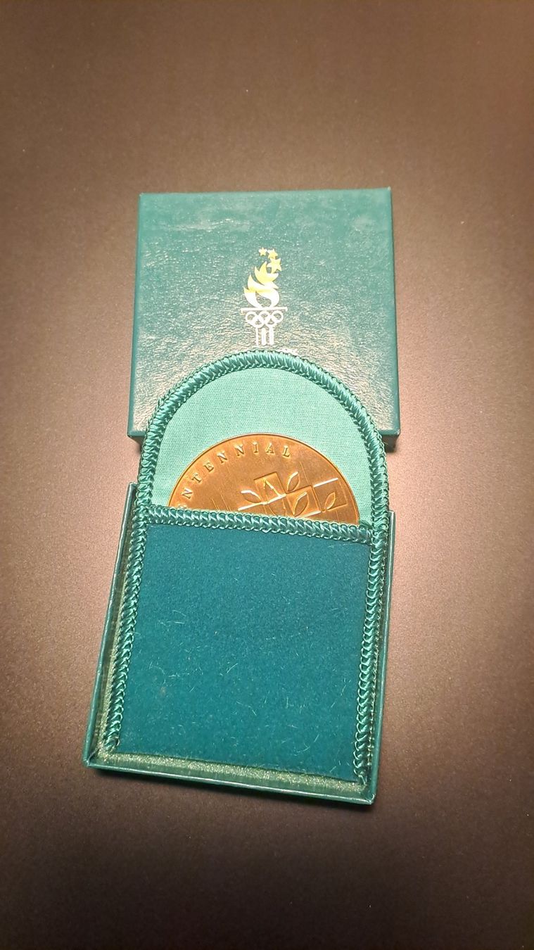 Medaglie: Olympic Centennial Medal - Atlanta 1996 – Usato da Morges venduto da kutabeach 2