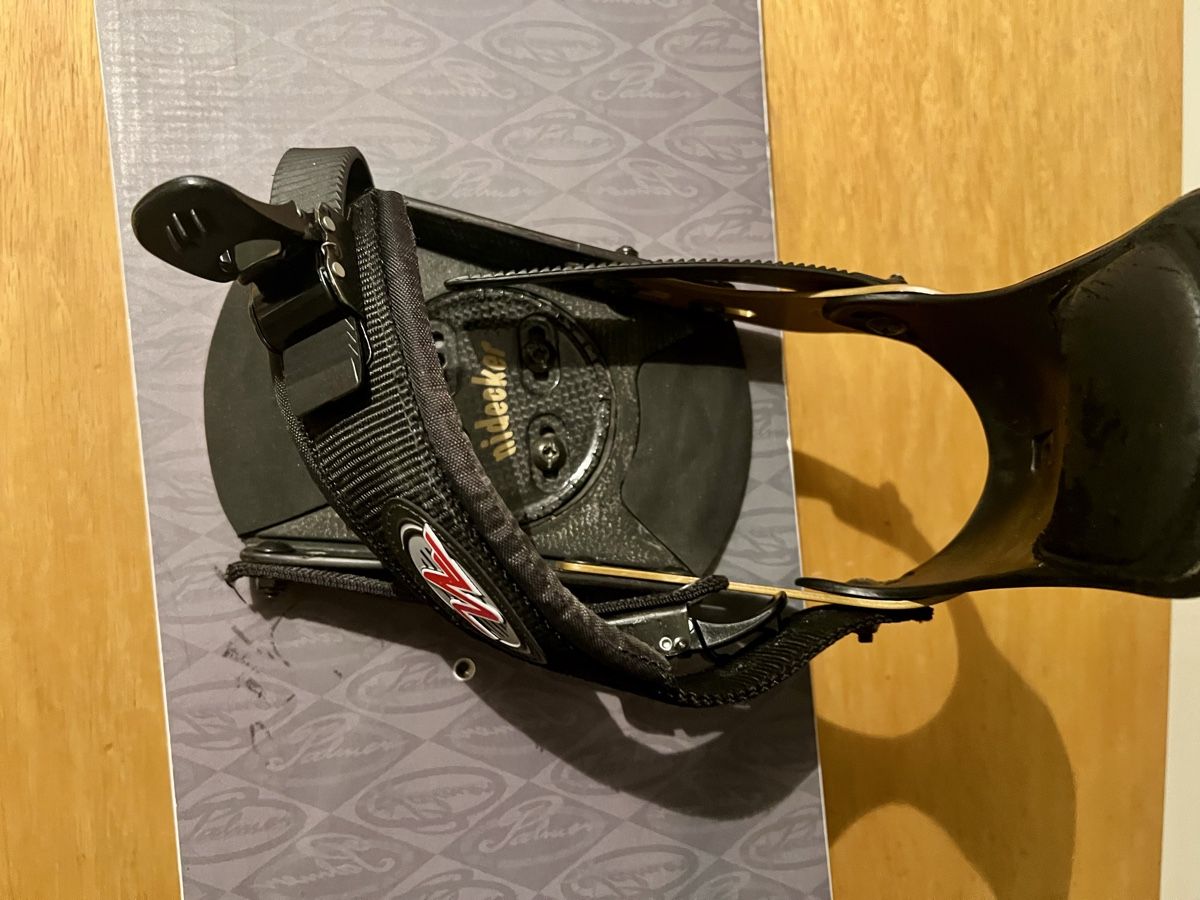Palmer Board: Limited Edition: Snowboard Palmer mit Bindung – Usato da Bremgarten AG venduto da Martinzeiter 6
