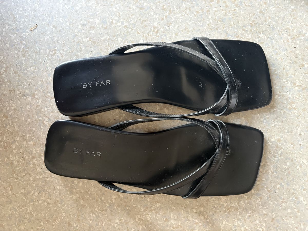 Scarpe da donna: By Far Sandals Black leather 37 – Usato da Zürich venduto da sha_pv65