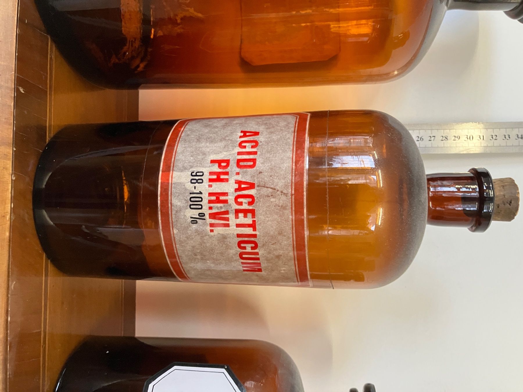 Accessori da laboratorio: Antikes Apotheker-Glas, Durchmesser ca. 11.5 cm – Usato da Utzenstorf venduto da mrs_peel