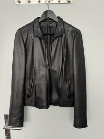 Damen Lederjacke schwarz mit Reissverschluss guter Zustand