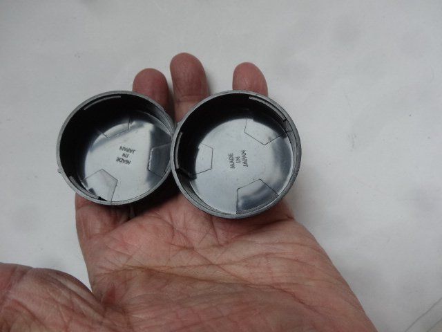 Nikon Objectifs: 2 NIKON MF LENS BACK DECKELS-TIP TOP – D'occasion à zürich par ahmad01 1
