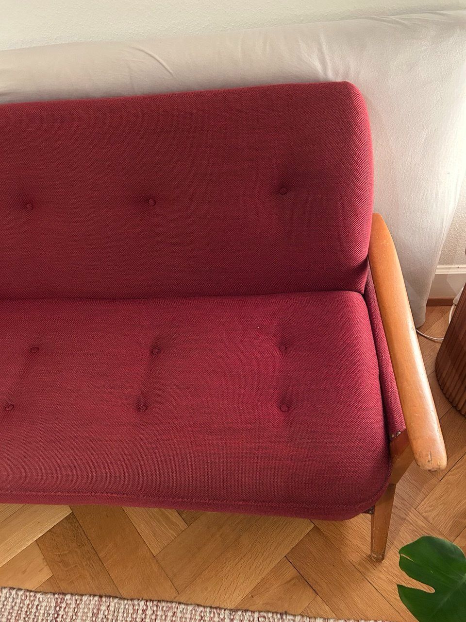 Divani: Hübsches Wohnzimmer-Sofa – Usato da Basel venduto da mic_qv2y 9