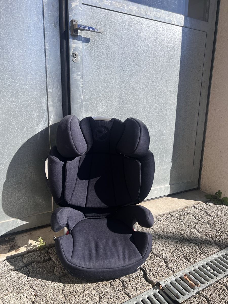 Cybex Auto-Kindersitze: Cybex Solution – Gebraucht aus Bäretswil von handfescht 2
