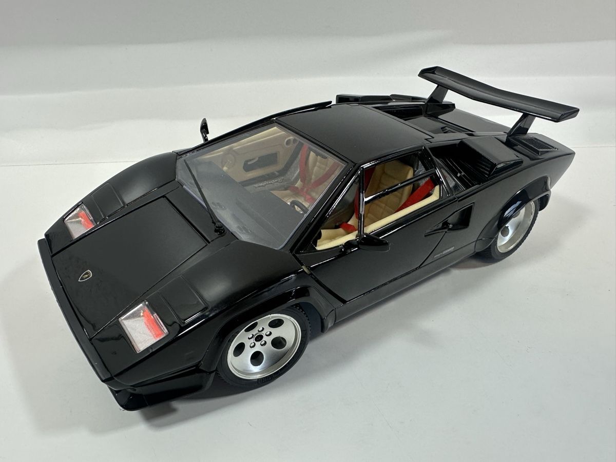 Bburago Modellini d'auto: Lamborghini Countach 1:18, schwarz, BBURAGO – Usato da Zofingen venduto da rf9_x2xt 1