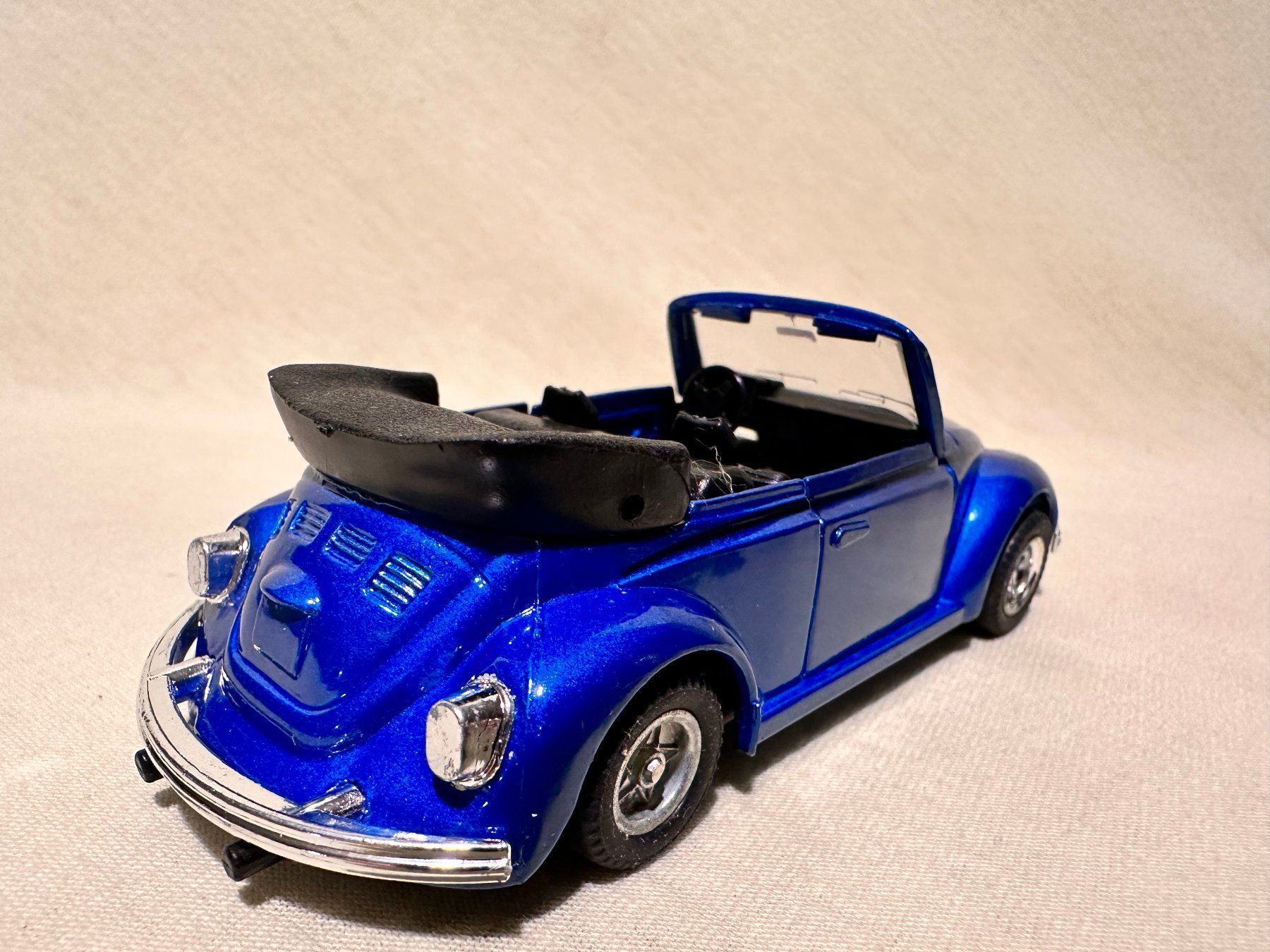 Volkswagen Modellautos: VW Käfer Cabriolet , Modellauto – Gebraucht aus Seuzach von Jage 2