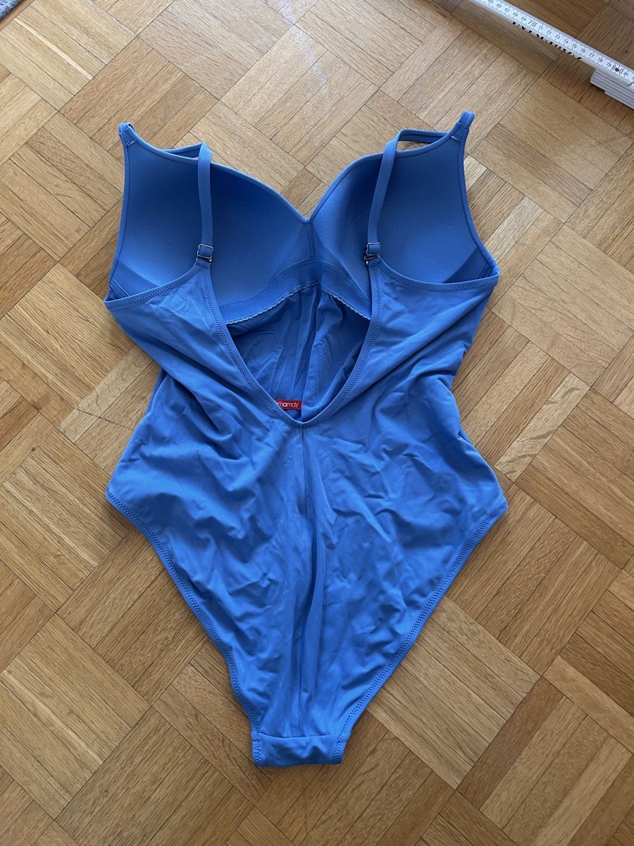 Costumi da bagno & Bikini: Hochweriges Badekleid Grösse 44 – Usato da Zürich venduto da olivia_oh_dear 1