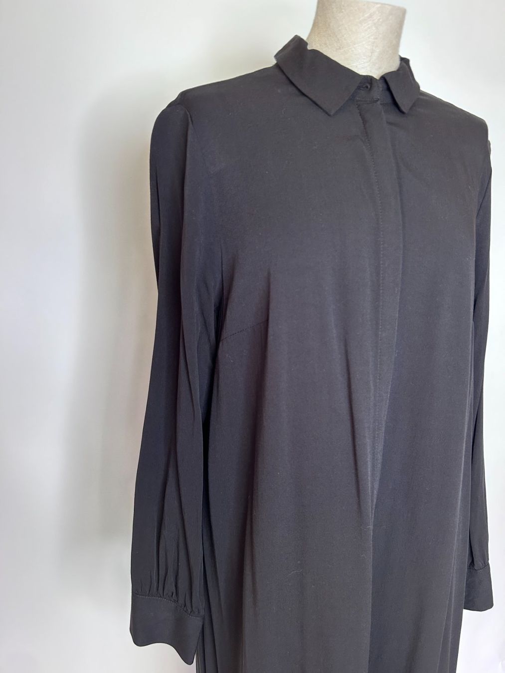 H&M Robes: H&M Kleid – D'occasion à St. Gallen par look-twice 1