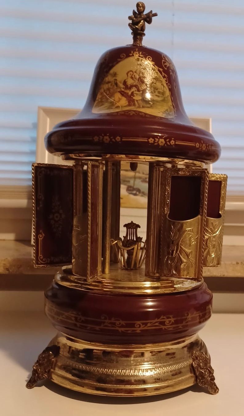 Carillon: Wunderschöne Spieluhr / Karussell – Usato da Olten venduto da ale_nb2x 9