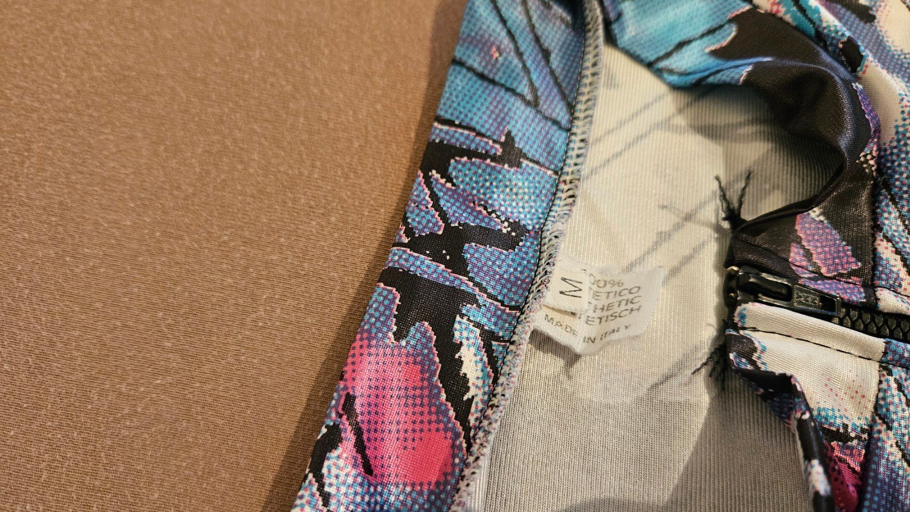Canottiere & Pantaloni: Veloleibchen Retro bunt Grösse M von Brunex – Usato da Winterthur venduto da Stevek81 2
