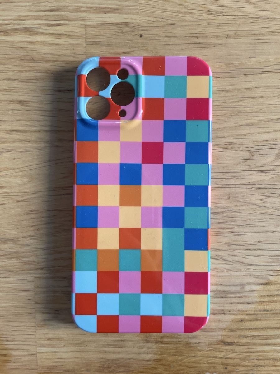 Coques & Protection écran: iPhone 11 Pro Hülle Fourre – Neuf avec emballage d'origine à Lausanne par Balthaaaa