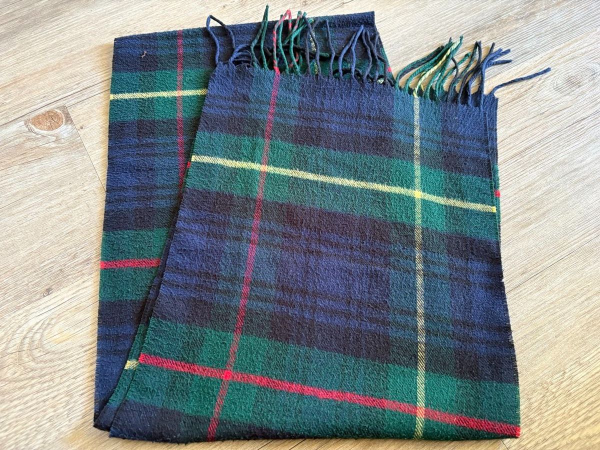 Foulard & Sciarpe: Lot de 4 écharpes à carreaux – Usato da Zweisimmen venduto da Domii 2
