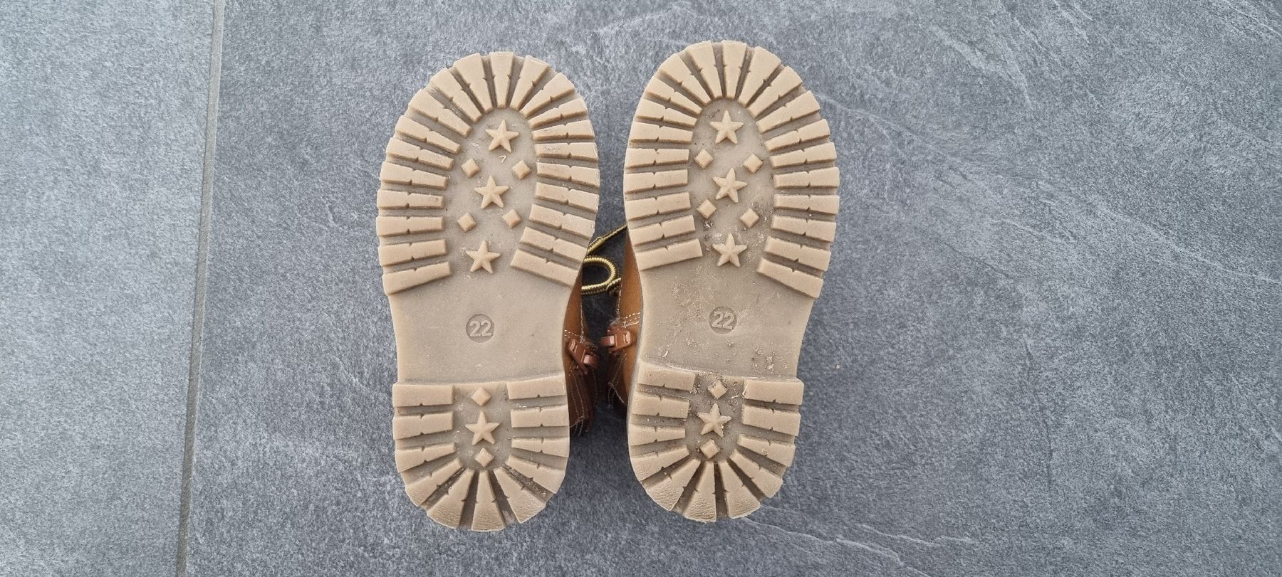 Fila Scarpe per ragazzi: Fila Winterschuhe Grösse 22 – Usato da Birmensdorf ZH venduto da borstenking 3