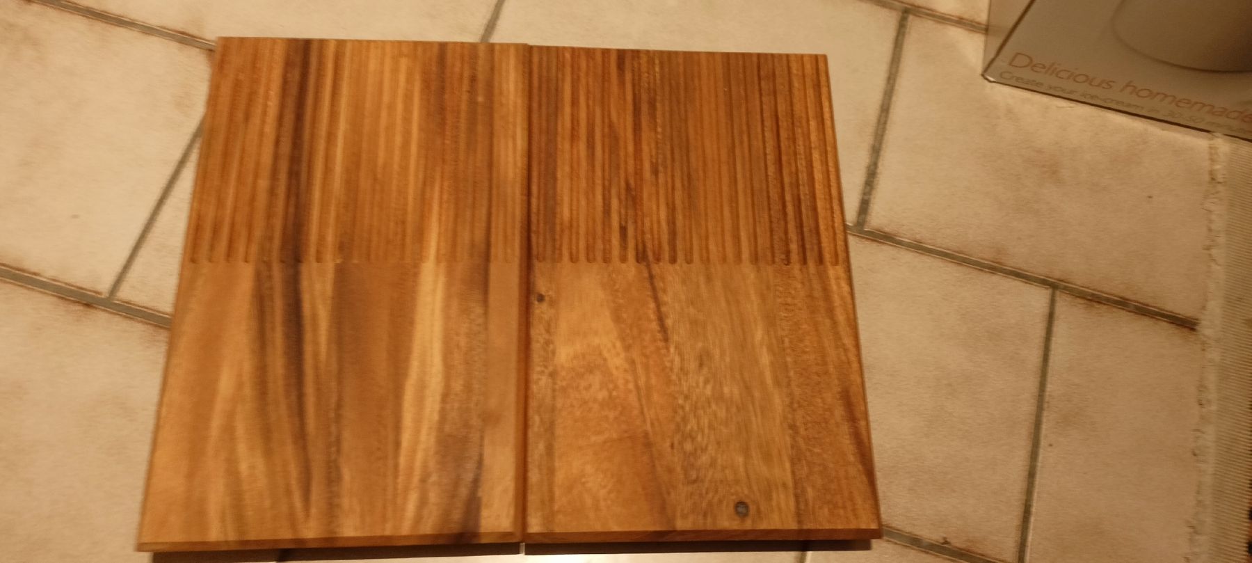 Pareti & Soffitti: Paire des Planches d'acacia pour présentation de table – Usato da GENEVE venduto da goldforall 1