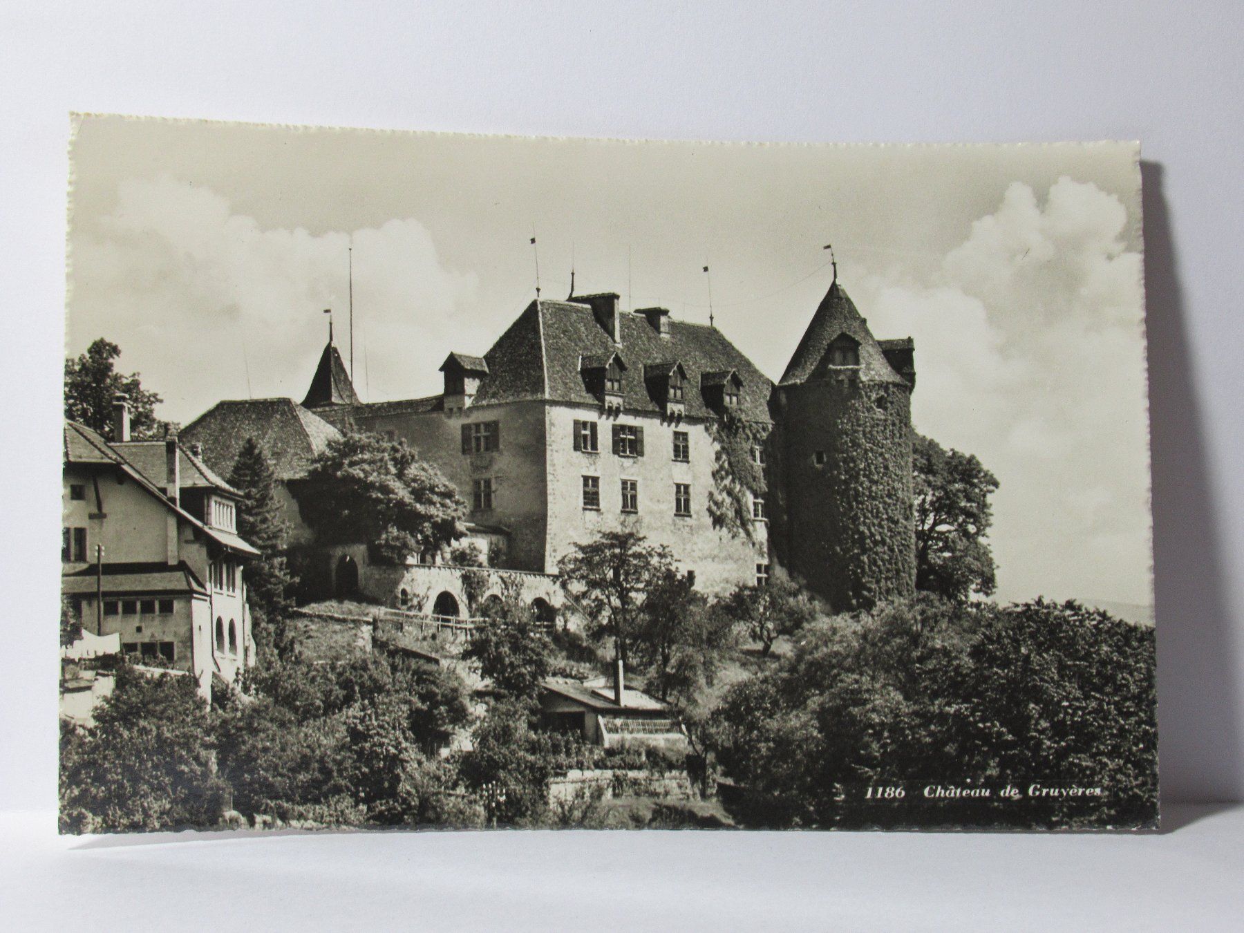 Cartoline postali: Château de Greyerz – Nuovo (secondo la descrizione) da Grenchen venduto da Bluemchen1900