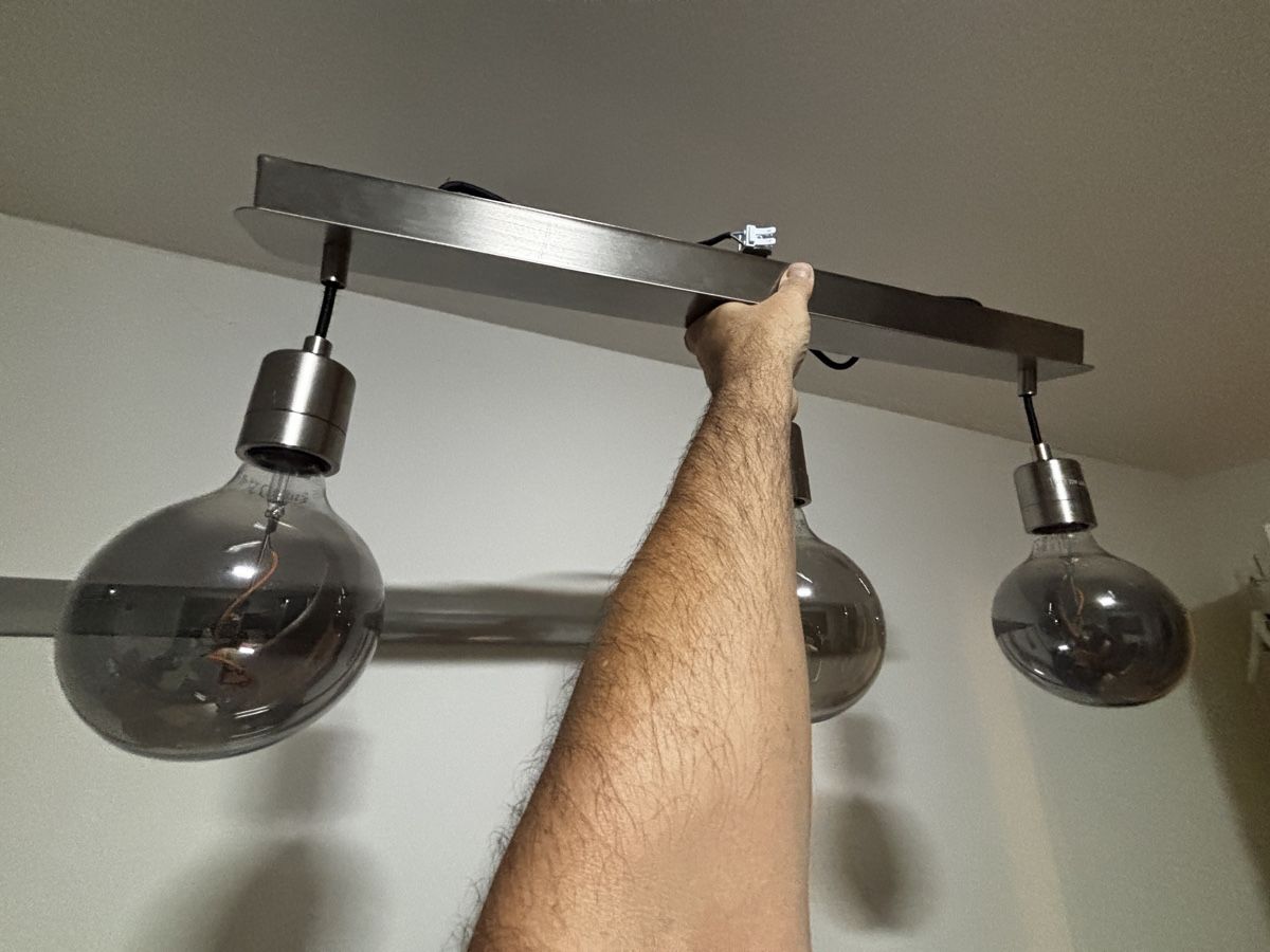 Lustres & lampes de plafonds: Lumiere de plafond  – D'occasion à Attalens par gar_cpq6 2