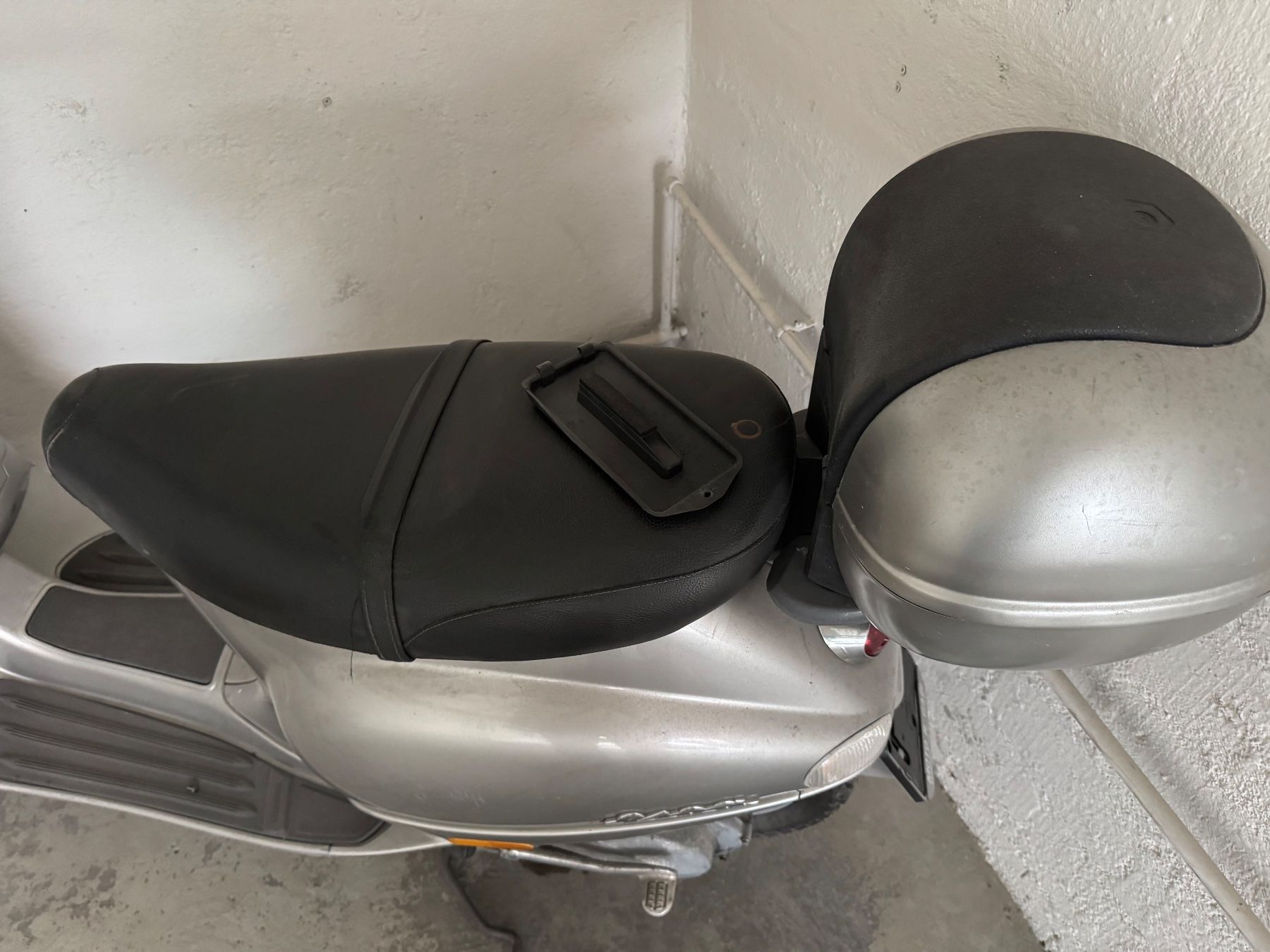 Piaggio Scooter: Piaggio Vespa ET4 125 – Difettoso da Schlieren venduto da Jim99 5