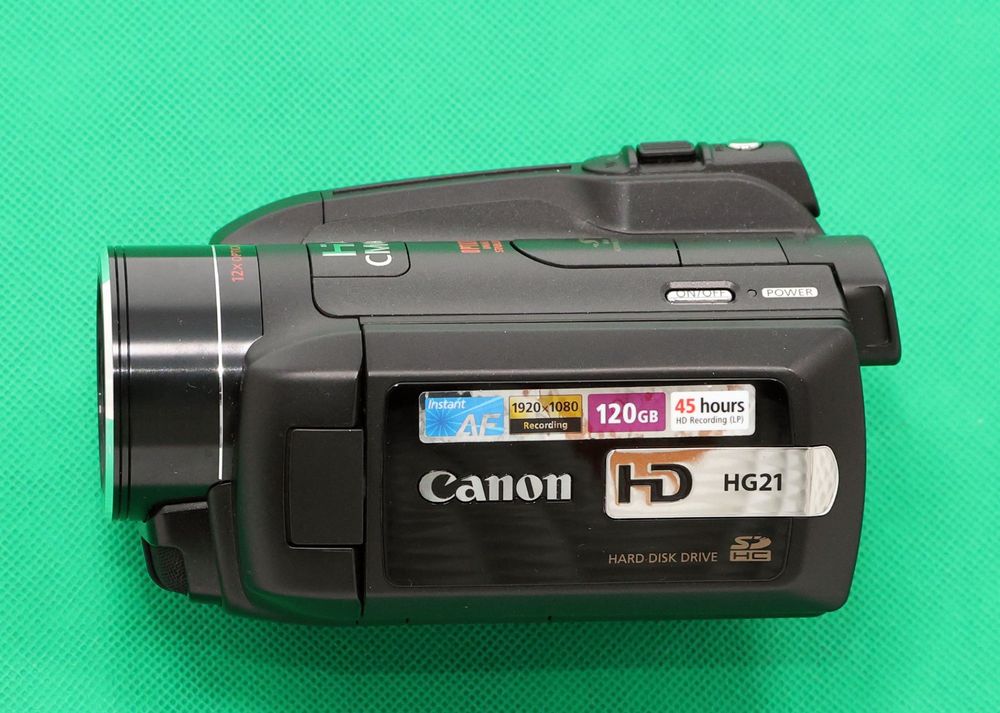 Canon HG21 Full HD Camcorder (Gebraucht) in Kölliken für CHF 81