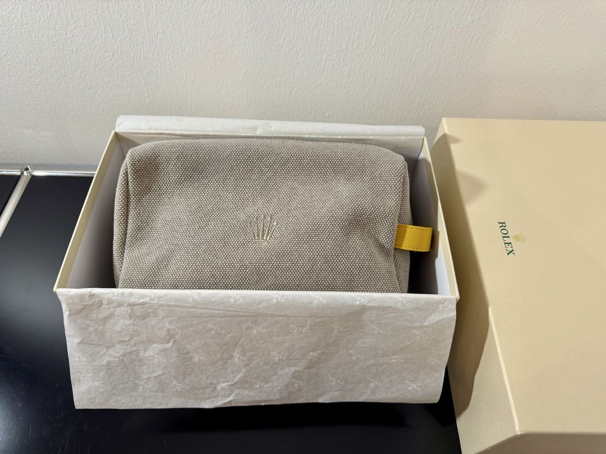 Custodie per cosmetici: Rolex Travel Beauty Case  – Nuovo (secondo la descrizione) da Lugano venduto da Chronova_Swiss_Trade 1